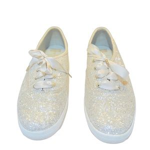 Women’s size 8.5 Kate spade Keds like new